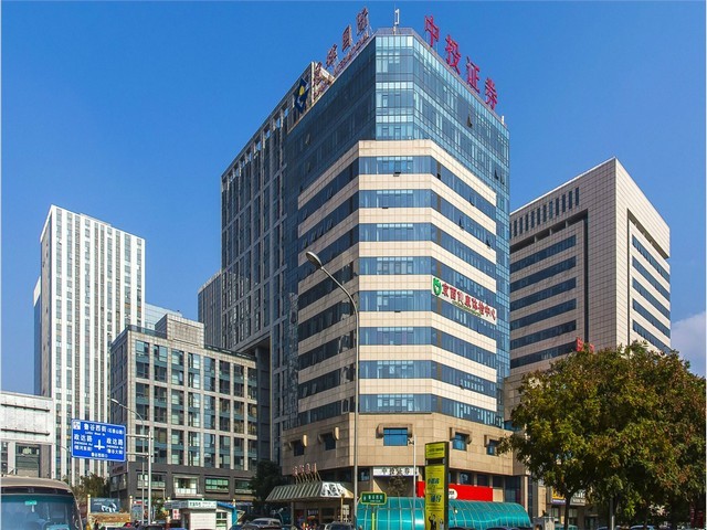 青海软启动控制柜售后修理费用